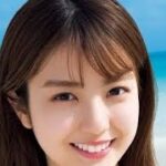 2023年 まぶしすぎる！現役高校生の堀口真帆（16）宮古島ロケで乳白色のデコルテ披露！有言実行で『ヤンマガ』初ソロ表紙＆巻頭グラビア