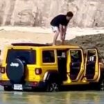 2023年 高級レンタカーを海に入れポーズ…宮古島で浮かれる集団「廃車になりかねない」 ”犯人“と連絡つかず運営会社困惑