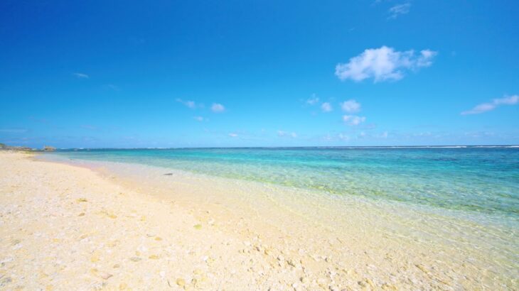 2023年 宮古島吉野浜海岸✨珊瑚の石灰岩が少し個性的な波音を奏でてくれます