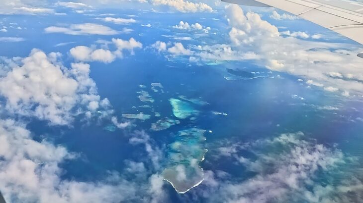 2023年 【機窓風景】今日の宮古島。ANA091便左機窓。八重干瀬など。