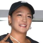 2023年 🌺✨「ツヨカワクイーン」RENA、宮古島で水着姿💖家族旅行ショットにファン大興奮🌊📸